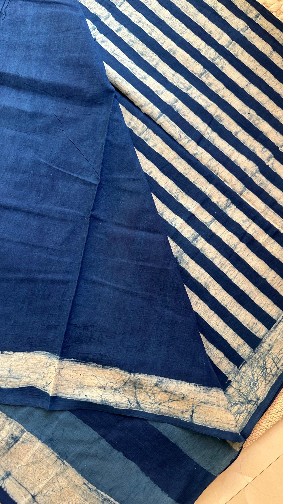 AKOLA INDIGO HAND BLOCK DABU PRINTED SOFT MULMUL COTTON SAREE- 003
